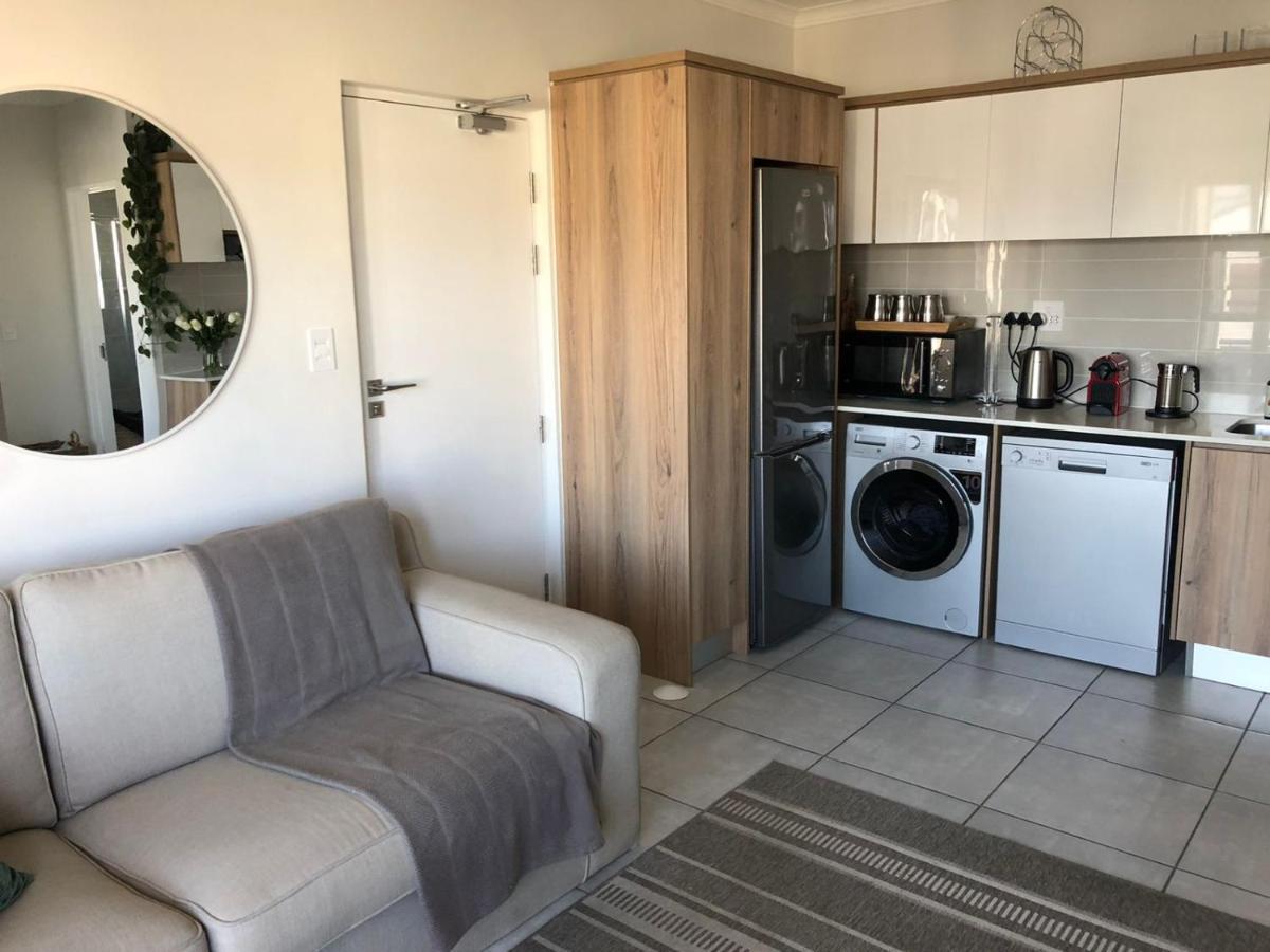 Luxury One Bedroom Apartment Somerset West Eksteriør bilde