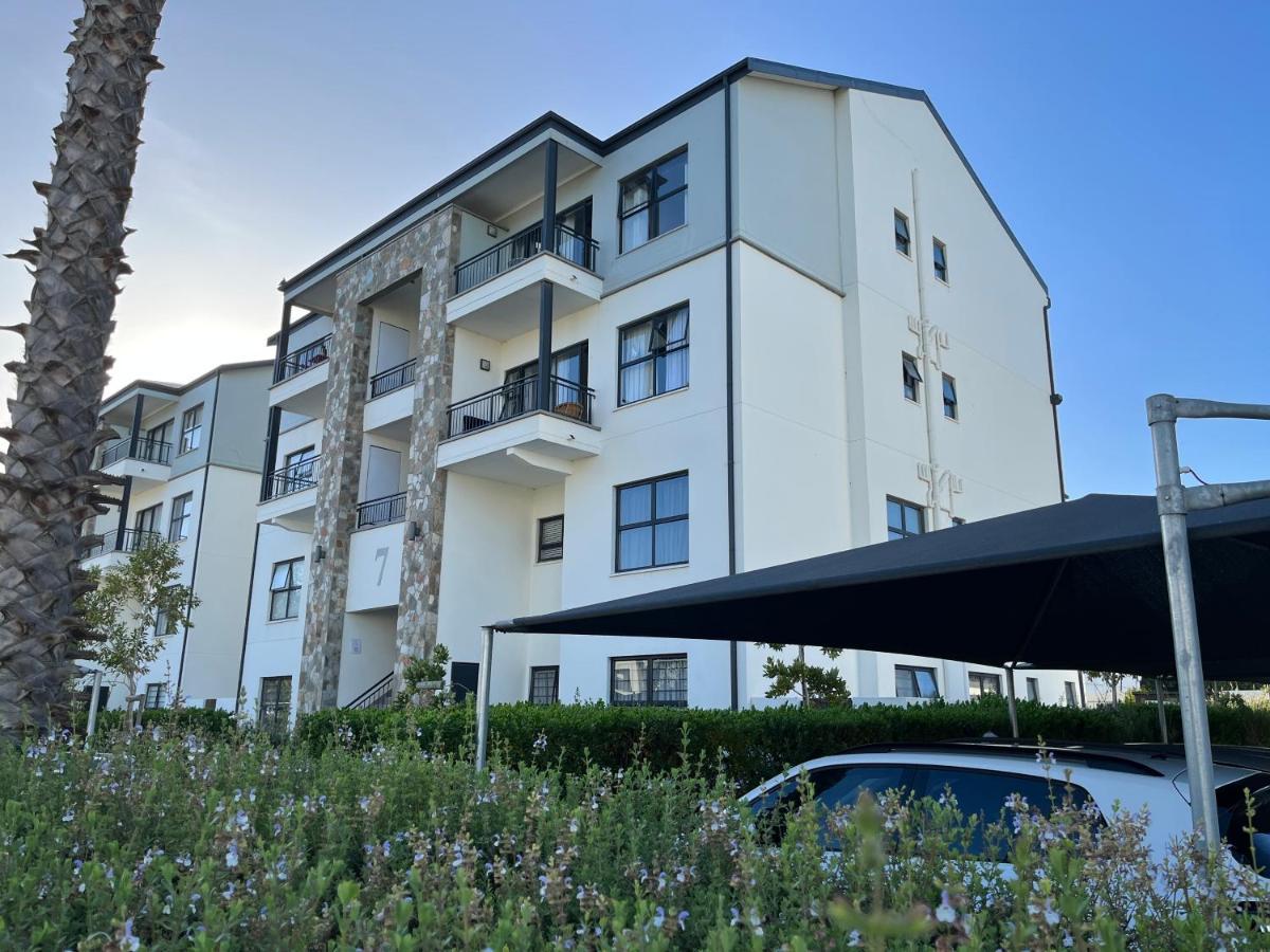 Luxury One Bedroom Apartment Somerset West Eksteriør bilde
